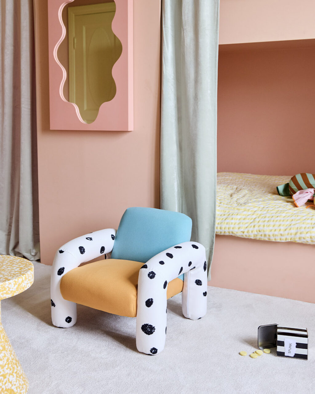 pippi armchair
