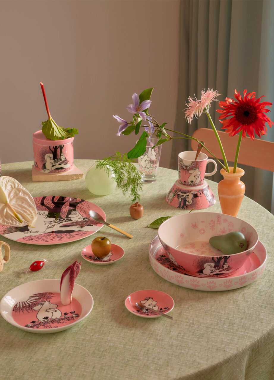 table with tableware