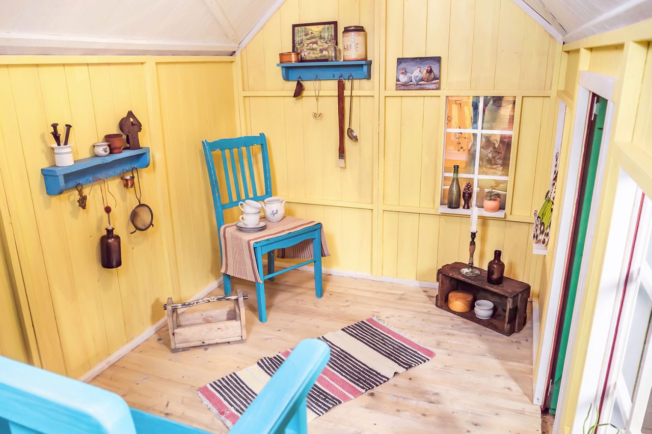 Inside of Pettson & Findus playhouse