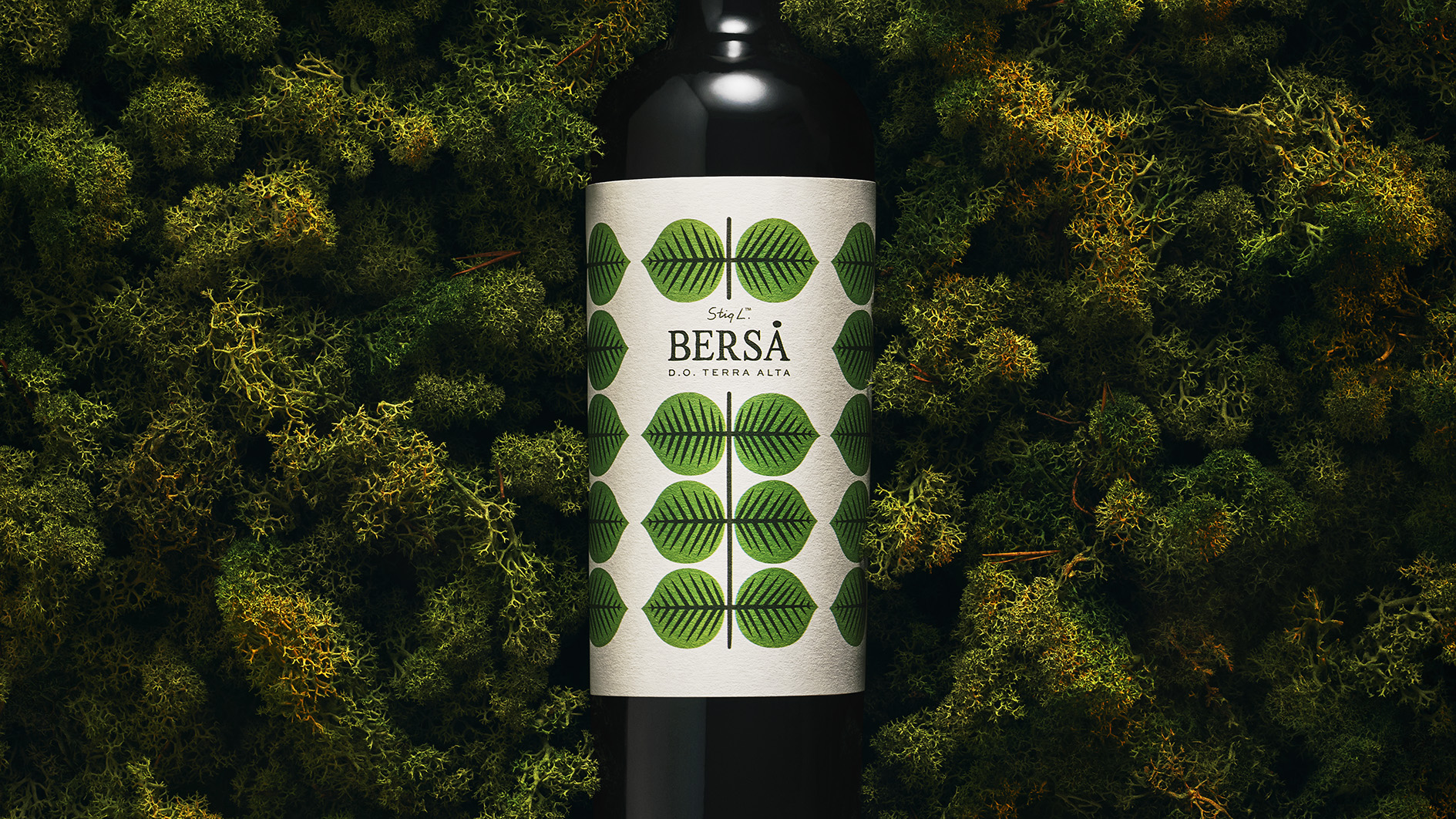 bottle of berså wine